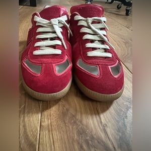 Women’s Maison Margiela red replica cut out low top sneakers. Size 39 EU.